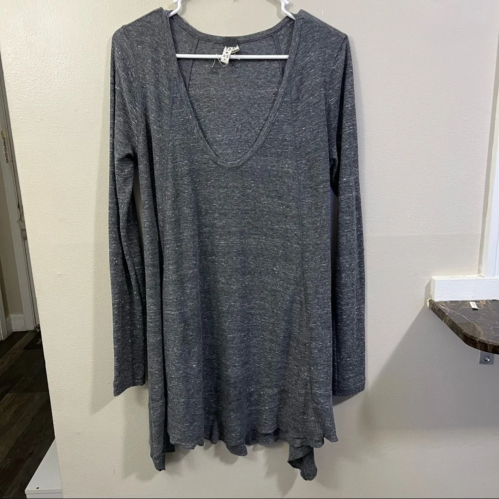 Free people deep neckline longline tunic long sleeve shirt Gray Size XS